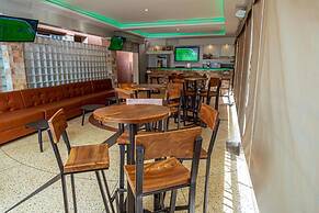 Diamonds Lounge