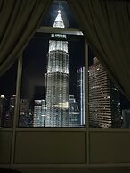 Sky Suite By Autumn Suites