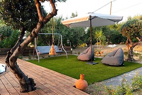 Sunset Bliss Villa in Karteros