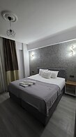 AKS Royal Otel