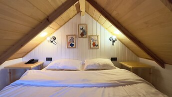 Pentalow Cabin
