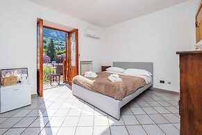 Maison Rosa