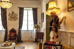 Champagne House