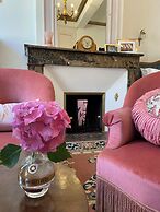 Champagne House