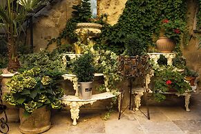 Champagne House