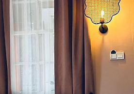 Ivy Ayvalik Coffee & Wine & Hotel
