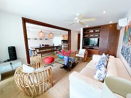 CASA DEL MAR