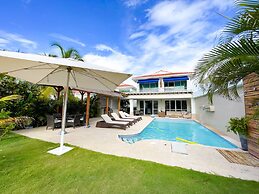 CASA DEL MAR