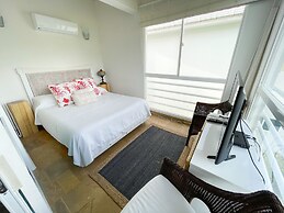 CASA DEL MAR