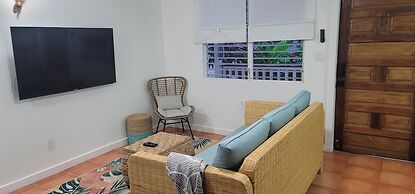 Alux House