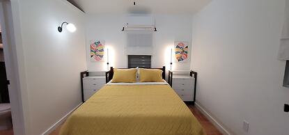 Alux House