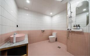 JANGYU ALMOND KIDS HOTEL