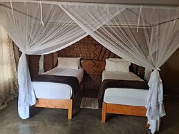 iroCK Lodge
