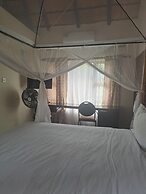 iroCK Lodge