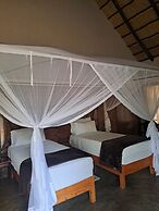 iroCK Lodge