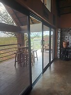 iroCK Lodge