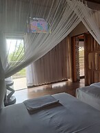 iroCK Lodge
