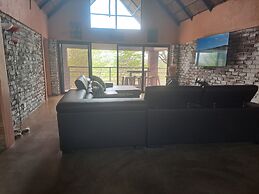 iroCK Lodge