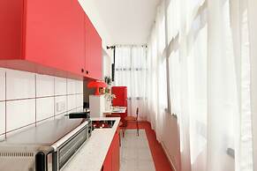 Chic Red Studio near Talpiot Market