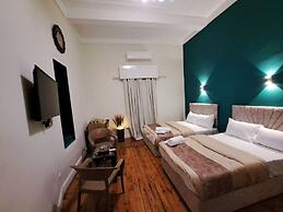 Downtown Family Suites