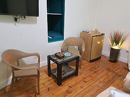 Downtown Family Suites