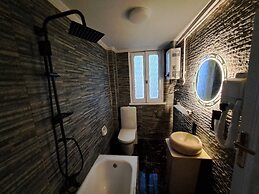 Downtown Family Suites