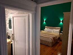 Downtown Family Suites
