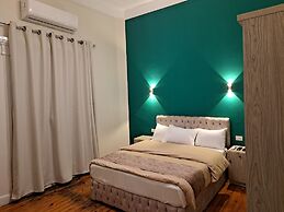 Downtown Family Suites