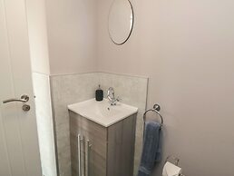 1 Staveley Cottages