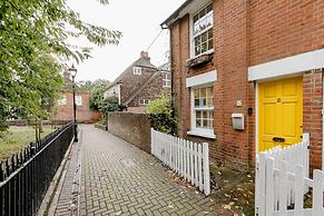 Victorian Cottage Writers Retreat