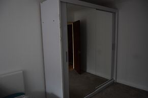 1-bed Apartment in Croydon -free Parking, Wifi
