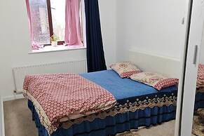 1-bed Apartment in Croydon -free Parking, Wifi