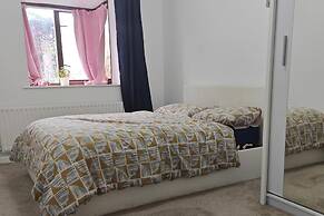 1-bed Apartment in Croydon -free Parking, Wifi