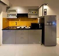 Eiffel Suites