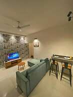 Eiffel Suites