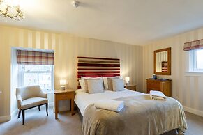 Craigroyston House & Lodge
