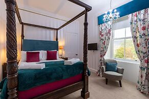 Craigroyston House & Lodge