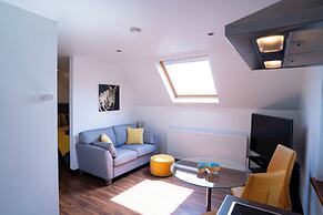 Limavady Cherry Tree Apartment, Sleeps 2 & Parking