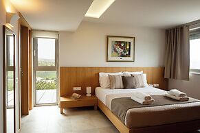 Villa - Sleeps 10 - Pool - Parking - Pool Table
