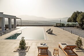 Villa - Sleeps 10 - Pool - Parking - Pool Table