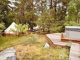 B&B Glamping Tent Sleeps 2 - Sauna, Spa, Wifi