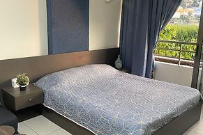 Loft in Siwar,2 min From Hotel Le Royal,incl Motor