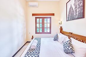 Tirtodipuran Hotel