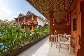 Hotel Lumbung Sari Legian