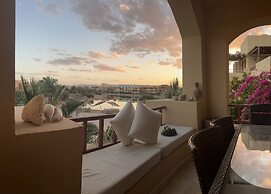 Noobian Lagoon 2 Bedrooms Ap