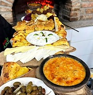 Bujtina Ajazi