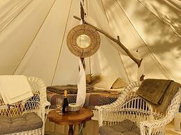 B&B Glamping Tent Sleeps 2 - Spa, Sauna, Wifi