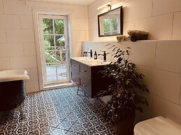 B&B Glamping Tent Sleeps 2 - Spa, Sauna, Wifi