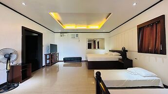 Tugsaw Resort