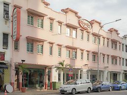 Amrise Hotel